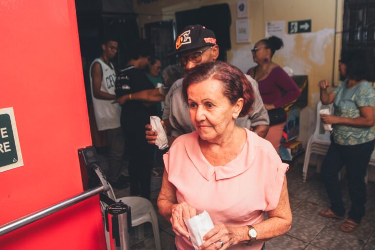 Exibição do Filme - Kasa Branca-6